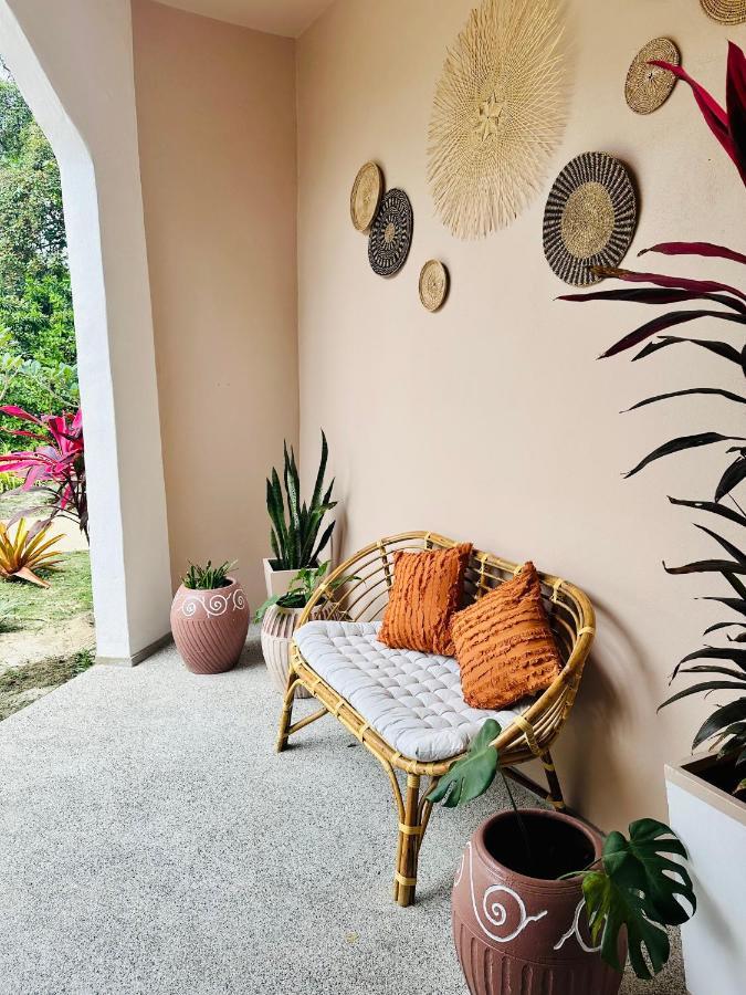 Ziba Home Suites Ламай Бийч Екстериор снимка